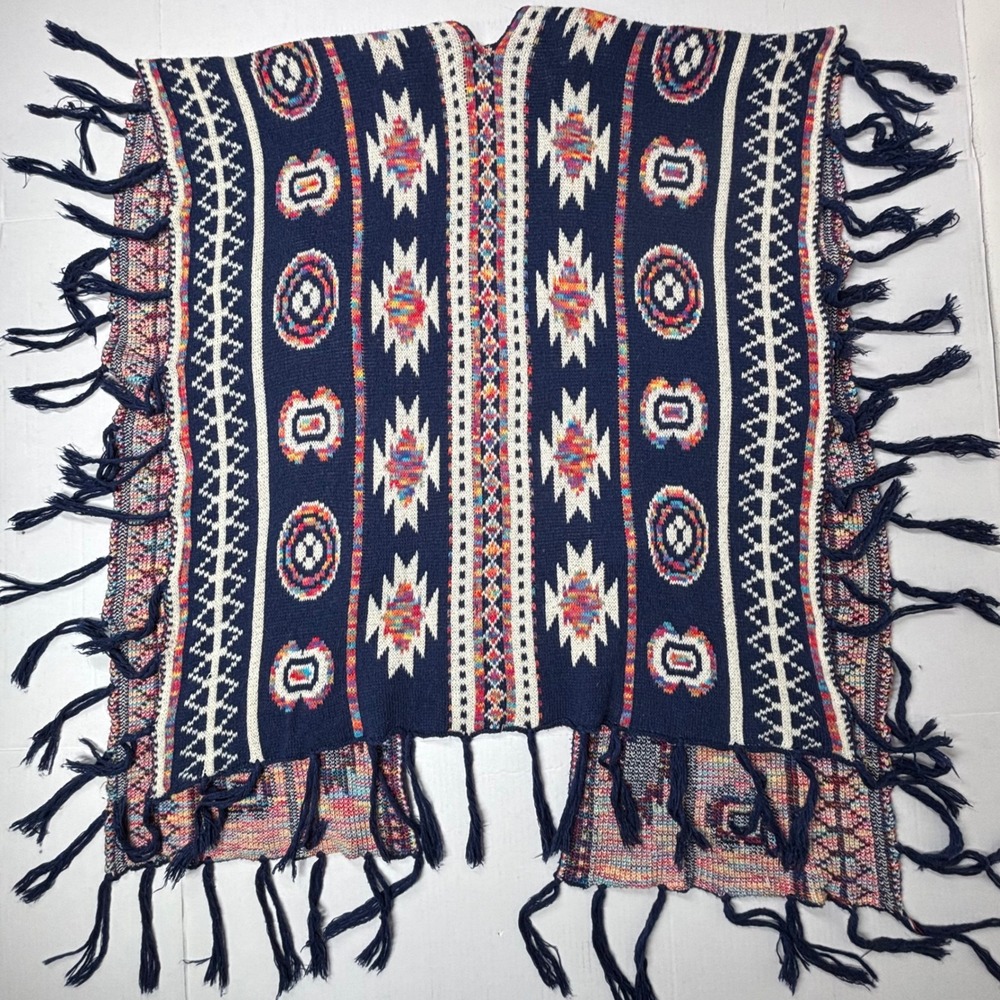 Earthbound Trading Co.‎ Aztec Boho Knit Poncho Sweater Fringed Blanket Wrap Open - Picture 7 of 8